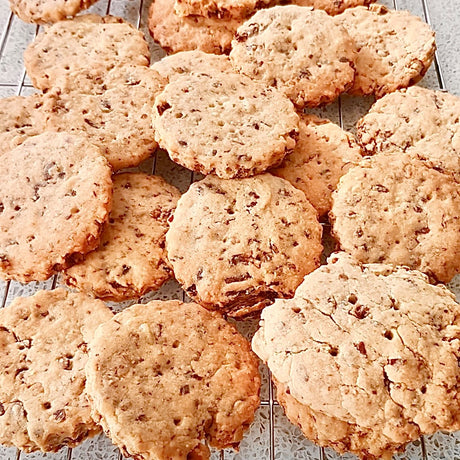 Melt in the mouth Pecan, Cheese and Date Shortbread