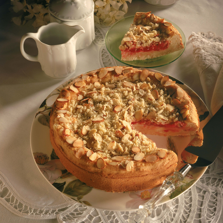 Almond and Strawberry Cheesecake Sponge