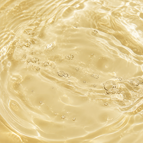 Organic white wine vinegar macro
