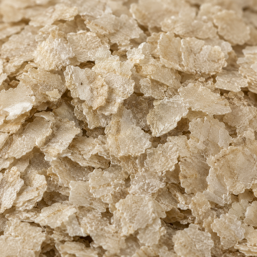 oragnic brown rice flakes closeup shot bundles