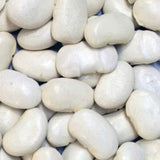 Organic Butter Beans – extreme close-up product hero