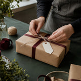 Gift Wrapping — gift wrapping service